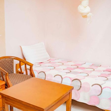 Tigers'S Apartment Hotel Бужумбура Екстериор снимка