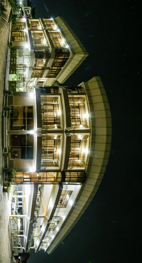 Tigers'S Apartment Hotel Бужумбура Екстериор снимка
